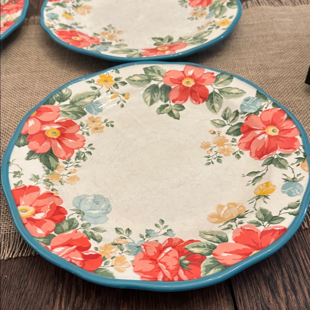 Pioneer Woman Vintage Floral 10“ Dinner Plates - Set of 4 - Picture 3 of 7